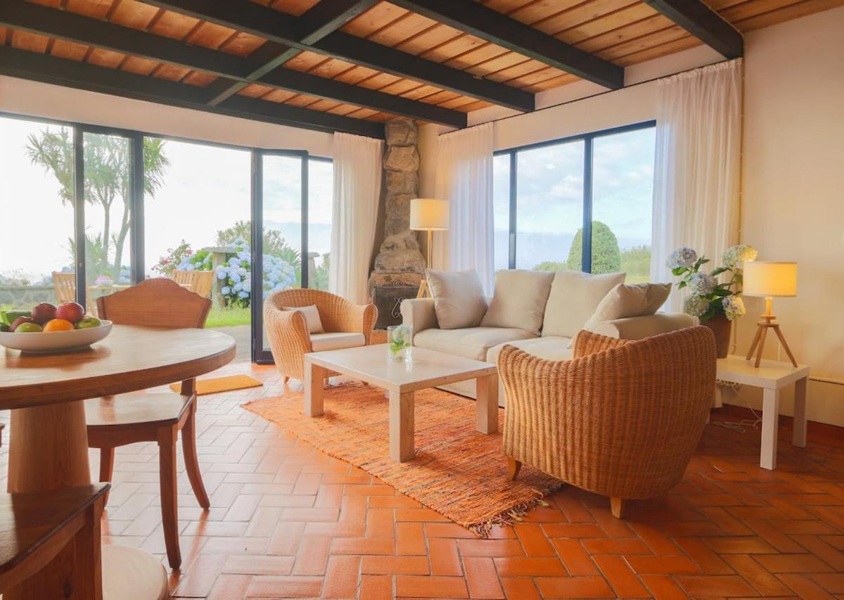 Green Oceanview Relaxing Cottage Mosteiros  Exterior photo